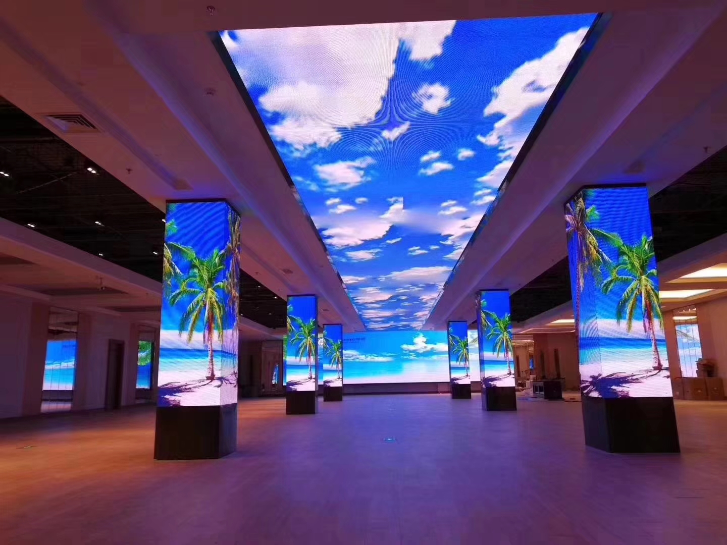 LED<a href=http://www.12580178.com/quancai/ target=_blank class=infotextkey>全彩顯示屏</a>
