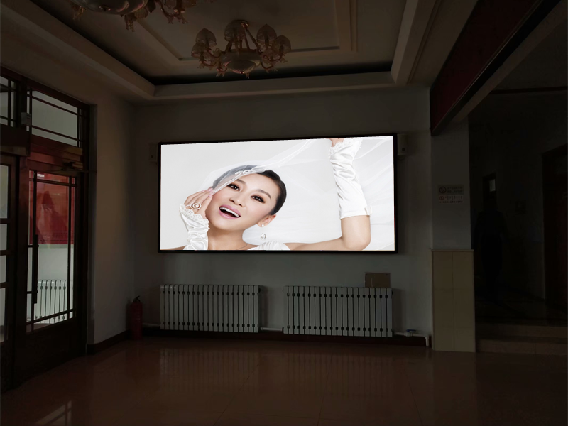 室內(nèi)<a href=http://www.12580178.com target=_blank class=infotextkey>led顯示屏</a>價格