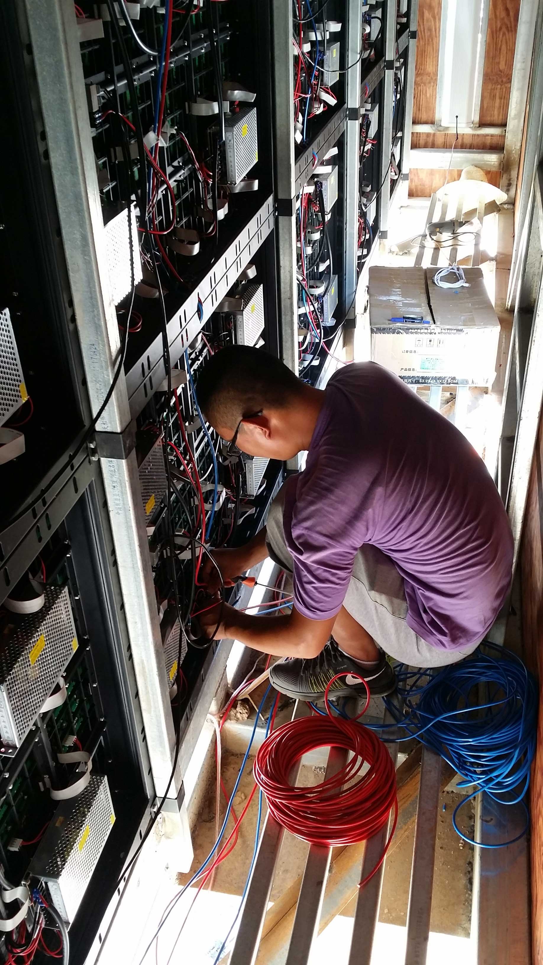 戶外LED<a href=http://www.12580178.com/quancai/ target=_blank class=infotextkey>全彩顯示屏</a>箱體