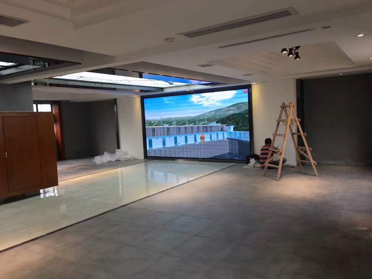 室內(nèi)<a href=http://www.12580178.com/xiaojianju/ target=_blank class=infotextkey>小間距</a><a href=http://www.12580178.com target=_blank class=infotextkey>led屏</a>