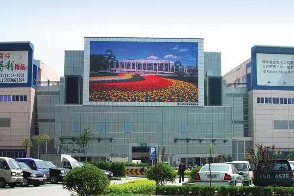 <a href=http://www.12580178.com target=_blank class=infotextkey>led電子屏</a>靜電危害